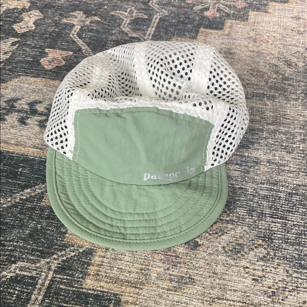 Patagonia Sage and White Trucker Hat unisex duckbill cap